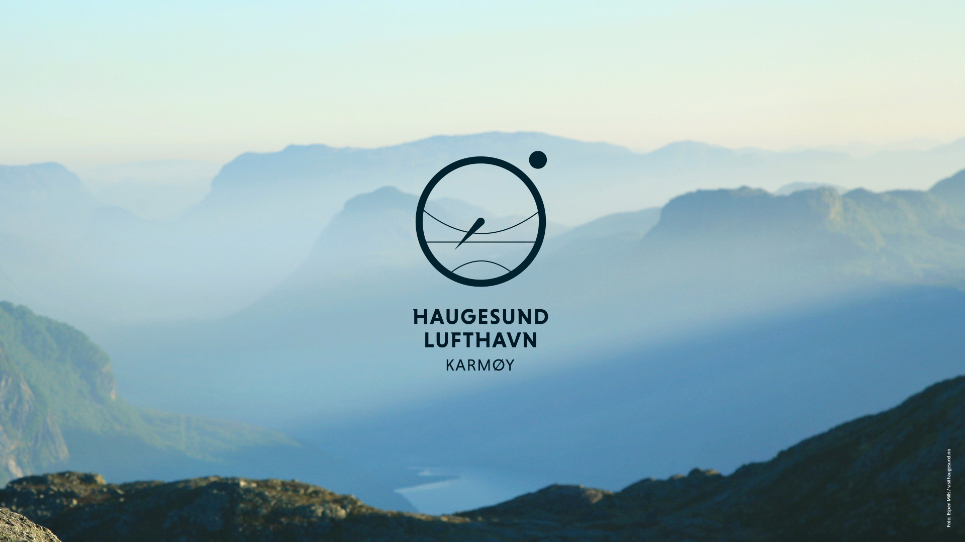 Haugesund Lufthavn med logo